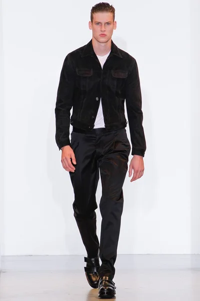 Look 38